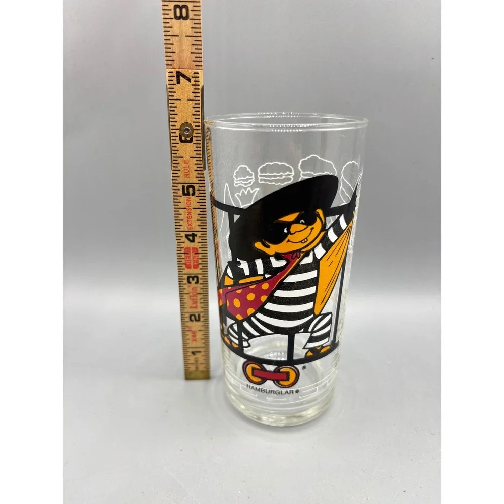 Vintage 1977 McDonalds Action Series Hamburglar Glass Collector‎ Tumbler 5.5